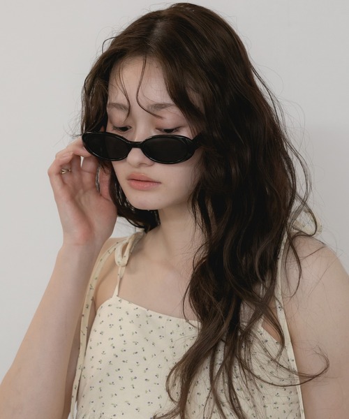 オーバルレンズサングラス / 韓国 トレンド オーバル キャット フェス