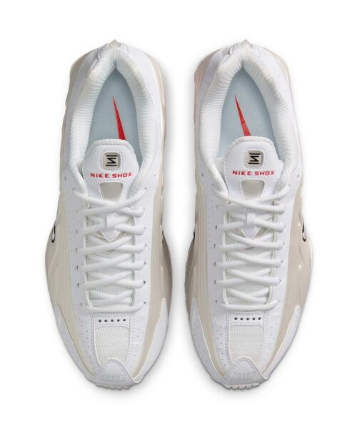 NIKE(ナイキ)の「ナイキ ショックス R4 ウィメンズシューズ / Nike Shox R4 Women's Shoes AR3565-103 White(スニーカー・レディース・ホワイト・27.5/27/26.5/26/25/24.5/24/23.5/23/25.5/28)」の10枚目の写真
