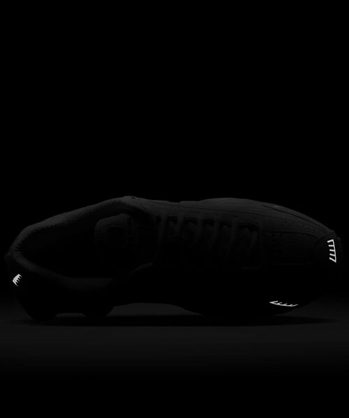 NIKE(ナイキ)の「ナイキ ショックス R4 ウィメンズシューズ / Nike Shox R4 Women's Shoes AR3565-103 White(スニーカー・レディース・ホワイト・27.5/27/26.5/26/25/24.5/24/23.5/23/25.5/28)」の15枚目の写真