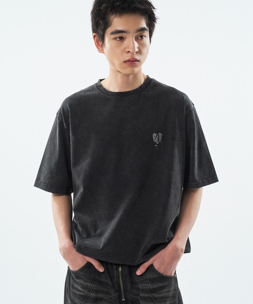 kutir（クティール）の「DRAWSTRING VINTAGELIKE ASSORTED TEE/ドローコードヴィンテージライクアソートTEE（Tシャツ/カットソー・メンズ・ホワイト系その他2/ブラック系その他3/ブラック系その他5/レッド系その他4/ホワイト系その他5/ブラック系その他2/ブラック/ブラウン/レッド/ホワイト系その他3/ブラック系その他4/ブラウン系その他3・MEDIUM/LARGE）」の5枚目の写真