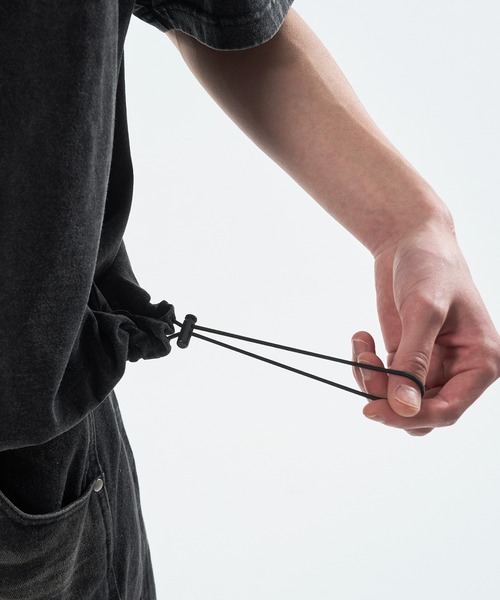 kutir（クティール）の「DRAWSTRING VINTAGELIKE ASSORTED TEE/ドローコードヴィンテージライクアソートTEE（Tシャツ/カットソー・メンズ・ホワイト系その他2/ブラック系その他3/ブラック系その他5/レッド系その他4/ホワイト系その他5/ブラック系その他2/ブラック/ブラウン/レッド/ホワイト系その他3/ブラック系その他4/ブラウン系その他3・MEDIUM/LARGE）」の21枚目の写真