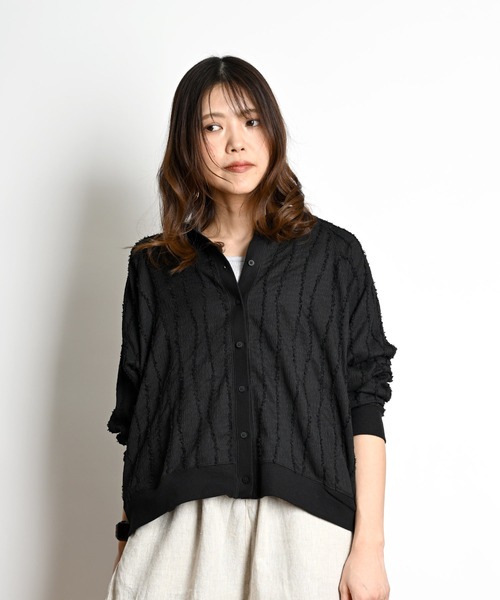 MARAI(マーライ)の「ジャガードカーディガン(カーディガン/ボレロ・レディース・ホワイト/ブラック/カーキ・FREE)」の2枚目の写真