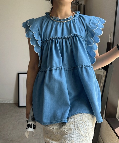 deux amour（ドゥーザムール）の「袖フリルブラウス（Tシャツ/カットソー・レディース・ブラック/ブラック×ホワイト/ホワイト/Navy/ライトブルー・FREE）」の4枚目の写真