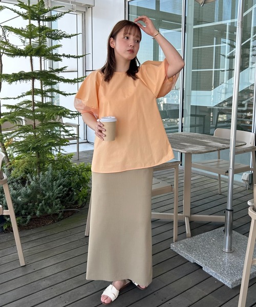 cloenc(クロエンス)の「【手洗い可】シアーパフスリーブブラウス(シャツ/ブラウス・レディース・ブラック/ホワイト/ライトオレンジ系・02)」の5枚目の写真