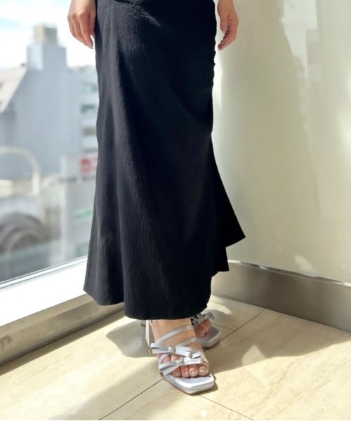 REZOY(リゾイ)の「【25SS新作】【REZOY】トリプルリボンストラップスクエアトゥサテンサンダル(サンダル・レディース・ライトブルー/ブラック/ピンクベージュ・L/M/S/LL)」の16枚目の写真