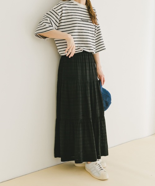 ITEMS URBANRESEARCH（アイテムズ アーバンリサーチ）の「コットンティアードスカート（スカート・レディース・ブラック/ホワイト・FREE）」の4枚目の写真