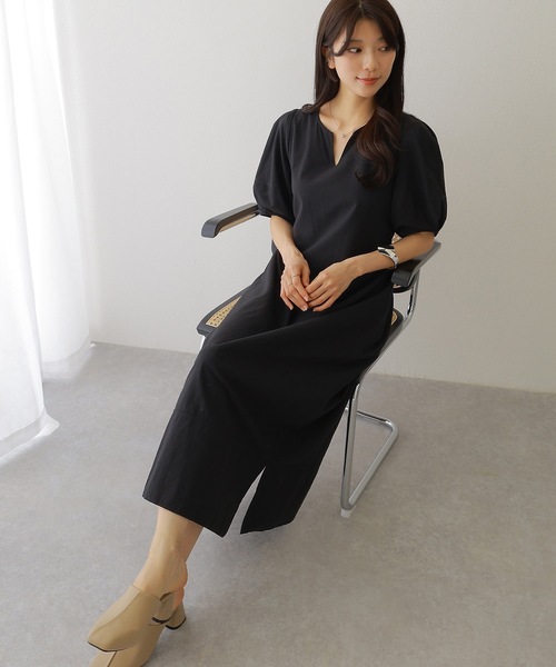 Lace Ladies(レースレディース)の「キーネック パフスリーブ マキシ スリット ワンピース(ワンピース・レディース・チャコールグレー/ブラック/ベージュ・FREE/S)」の8枚目の写真