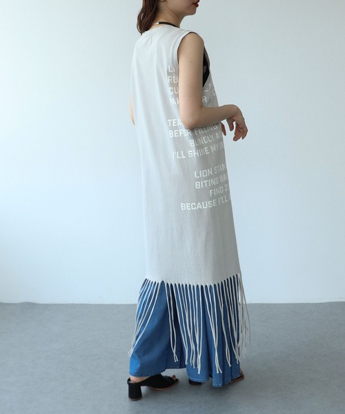 Cepica（セピカ）の「フリンジヘムロゴワンピース（ワンピース・レディース・グレー/ベージュ・FREE）」の11枚目の写真