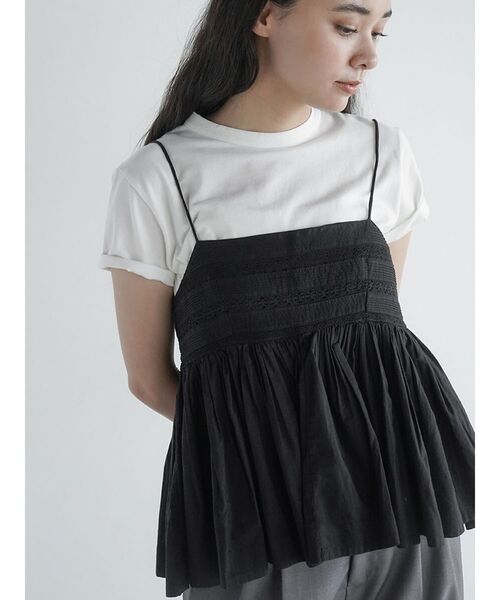 FIKA.(フィーカ)の「Lace switched cami tunic(キャミソール・レディース・ブラック/オフホワイト・MEDIUM)」の15枚目の写真
