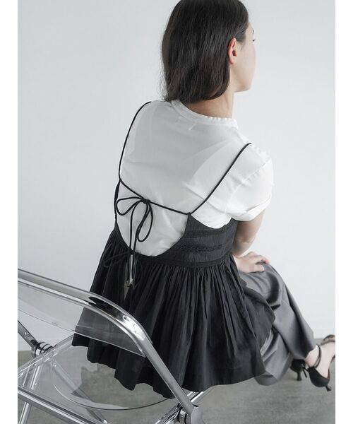FIKA.(フィーカ)の「Lace switched cami tunic(キャミソール・レディース・ブラック/オフホワイト・MEDIUM)」の16枚目の写真