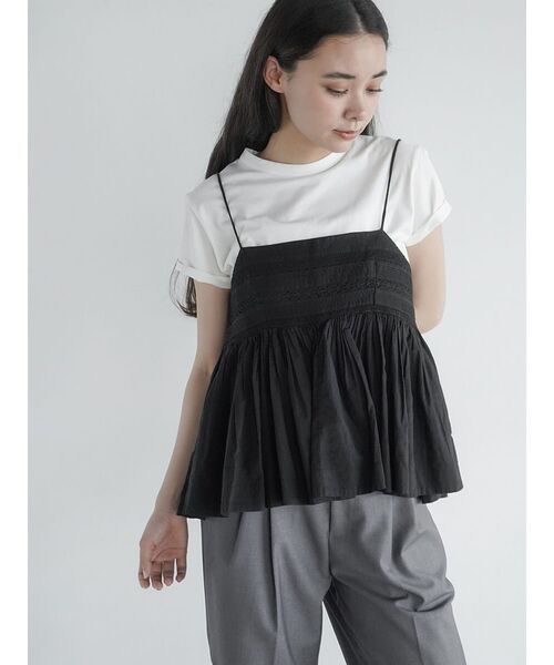 FIKA.(フィーカ)の「Lace switched cami tunic(キャミソール・レディース・ブラック/オフホワイト・MEDIUM)」の2枚目の写真