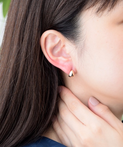 CALIN STANDARD(カリンスタンダード)の「◆金属アレルギー対応◆◆made in japan◆【痛くない】【落ちにくい】【ストレスフリーな着け心地】 オーバルドロップ ミニループフィットイヤリング(イヤリング・レディース・シルバー/ゴールド/ピンクゴールド・FREE)」の3枚目の写真