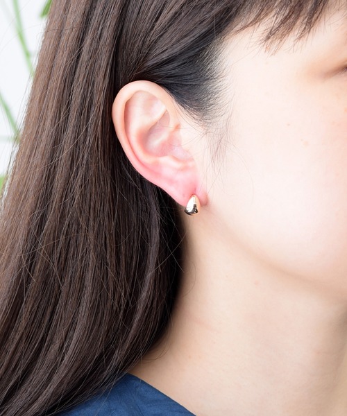 CALIN STANDARD(カリンスタンダード)の「◆金属アレルギー対応◆◆made in japan◆【痛くない】【落ちにくい】【ストレスフリーな着け心地】 オーバルドロップ ミニループフィットイヤリング(イヤリング・レディース・シルバー/ゴールド/ピンクゴールド・FREE)」の11枚目の写真