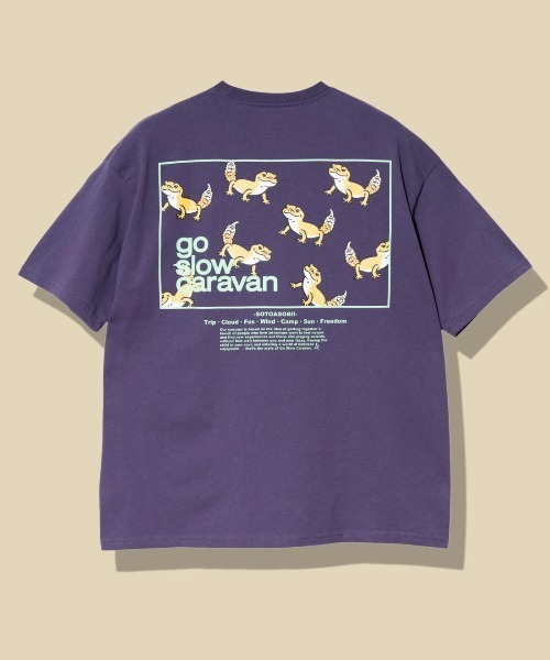 go slow caravan（ゴースローキャラバン）の「USA/C スクエアLOGO バックプリント ゆったり TEE（Tシャツ/カットソー・メンズ・バイオレット/アイボリー/ブラック/ラベンダー/グリーン・MEDIUM/LARGE/X-LARGE）」の5枚目の写真
