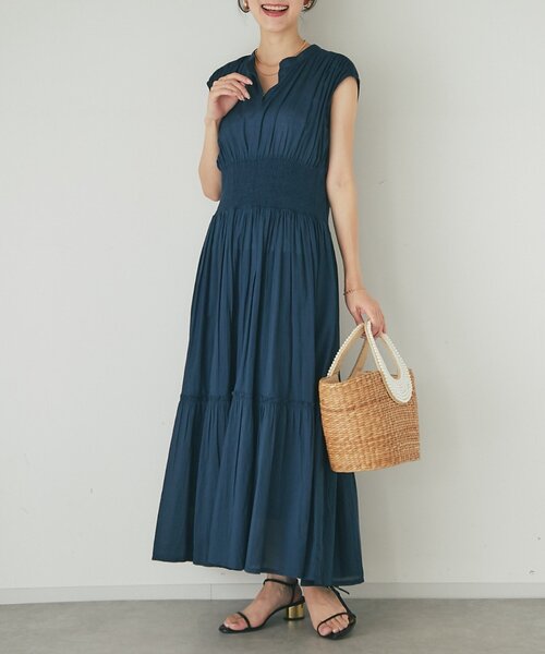 La boutique BonBon（ラブティックボンボン）の「【夏のお上品ワンピース】コットンボイルウエストシャーリングワンピース（ワンピース・レディース・サックスブルー/ホワイト/ネイビー・36/38）」の3枚目の写真