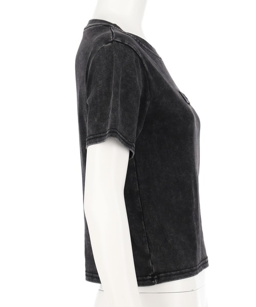 ANAP（アナップ）の「ANAP エンボスロゴＴシャツ（Tシャツ/カットソー・レディース・ブラック/ブルー/ピンク/ネイビー・FREE）」の18枚目の写真