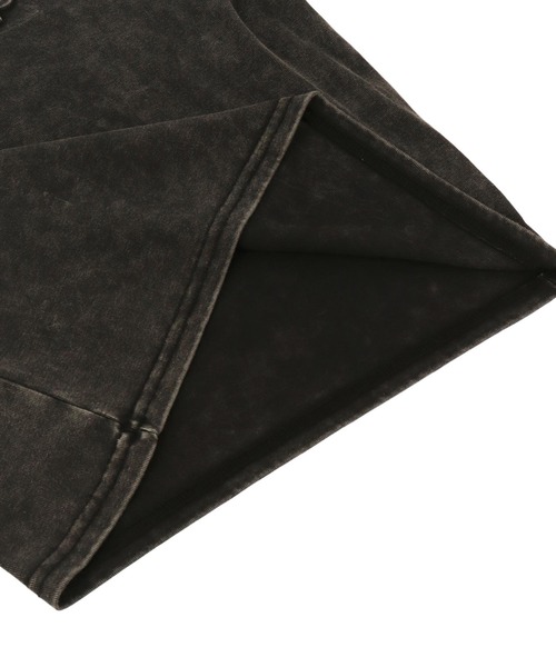 ANAP（アナップ）の「ANAP エンボスロゴＴシャツ（Tシャツ/カットソー・レディース・ブラック/ブルー/ピンク/ネイビー・FREE）」の15枚目の写真