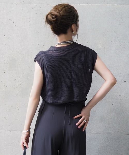 LAULEN(ローレン)の「irregular hem knit tops /イレギュラーヘムノースリニットトップス(ニット/セーター・レディース・チャコールグレー/ブラック/ネイビー/イエロー・FREE)」の1枚目の写真