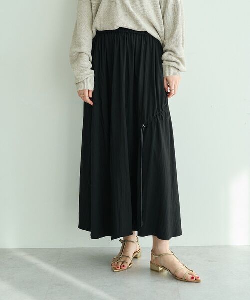 Editt by YECCA VECCA（エディットバイイェッカヴェッカ）の「ドロストデザインロングスカート（スカート・レディース・ブラック/カーキ/ブルー・FREE）」の2枚目の写真