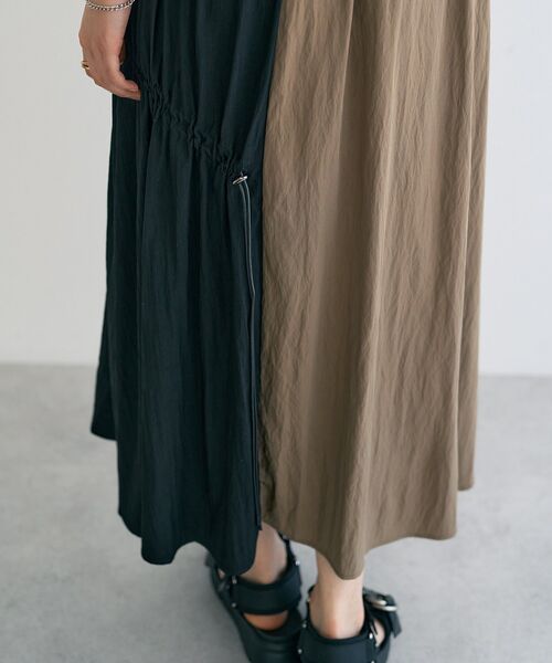 Editt by YECCA VECCA（エディットバイイェッカヴェッカ）の「ドロストデザインロングスカート（スカート・レディース・ブラック/カーキ/ブルー・FREE）」の14枚目の写真