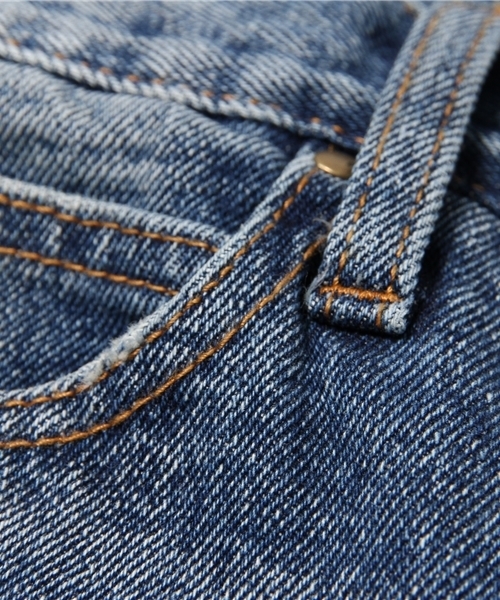 AZUL by moussy（アズールバイマウジー）の「セミワイドダメージクロプトデニム（デニムパンツ・レディース・ブルー・MEDIUM/LARGE/X-LARGE/SMALL）」の10枚目の写真