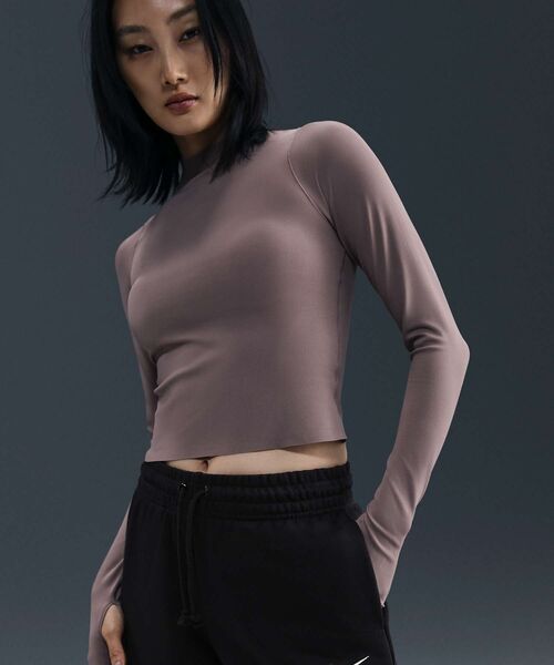 NIKE（ナイキ）の「ナイキ スポーツウェア フェニックス フリース ウィメンズ フレンチテリー ミッドライズ 4インチ ショート / Nike Sportswear Phoenix Fleece Women's French Terry Mid-Rise Shorts II0741-010 Black（その他パンツ・レディース・ブラック・S/M/XS/L/XL）」の10枚目の写真