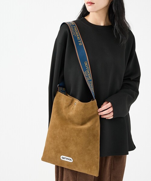 OUTDOOR PRODUCTS(アウトドアプロダクツ)の「【OUTDOOR PRODUCTS / アウトドアプロダクツ】Jacquard Tapelogo Tote/テープロゴ縦型トート/ユニセックス(ショルダーバッグ・メンズ・ブラック/ブラウン/グレー/アイボリー/キャメル・フリー)」の4枚目の写真
