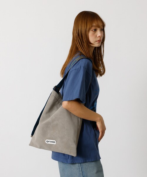 OUTDOOR PRODUCTS(アウトドアプロダクツ)の「【OUTDOOR PRODUCTS / アウトドアプロダクツ】Jacquard Tapelogo Tote/テープロゴ縦型トート/ユニセックス(ショルダーバッグ・メンズ・ブラック/ブラウン/グレー/アイボリー/キャメル・フリー)」の20枚目の写真