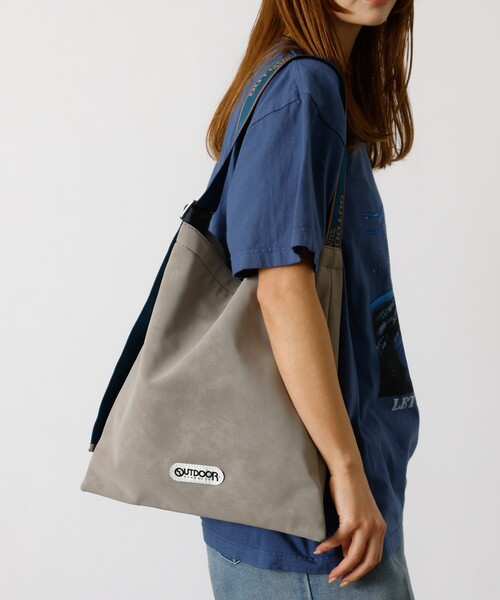 OUTDOOR PRODUCTS(アウトドアプロダクツ)の「【OUTDOOR PRODUCTS / アウトドアプロダクツ】Jacquard Tapelogo Tote/テープロゴ縦型トート/ユニセックス(ショルダーバッグ・メンズ・ブラック/ブラウン/グレー/アイボリー/キャメル・フリー)」の18枚目の写真
