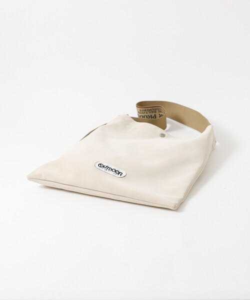 OUTDOOR PRODUCTS(アウトドアプロダクツ)の「【OUTDOOR PRODUCTS / アウトドアプロダクツ】Jacquard Tapelogo Tote/テープロゴ縦型トート/ユニセックス(ショルダーバッグ・メンズ・ブラック/ブラウン/グレー/アイボリー/キャメル・フリー)」の11枚目の写真