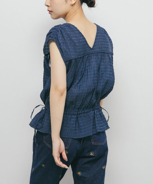 KBF(ケイビーエフ)の「2WAYノースリーブブラウス(シャツ/ブラウス・レディース・ネイビー/オレンジ/アイボリー・ONE)」の1枚目の写真