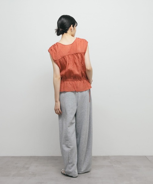 KBF(ケイビーエフ)の「2WAYノースリーブブラウス(シャツ/ブラウス・レディース・ネイビー/オレンジ/アイボリー・ONE)」の9枚目の写真