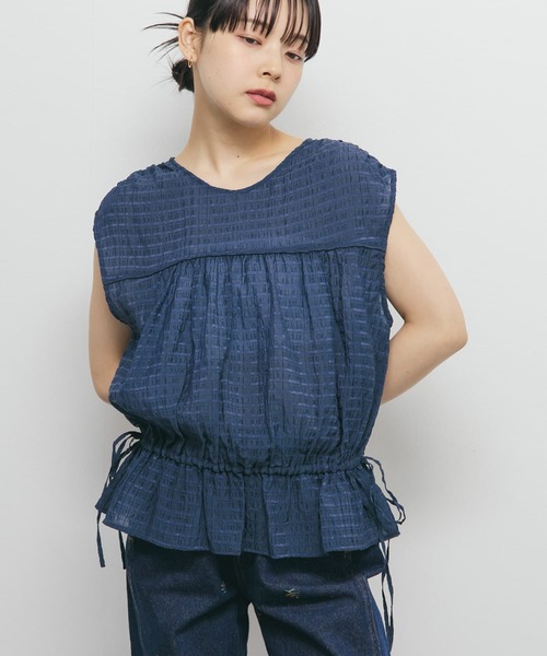 KBF(ケイビーエフ)の「2WAYノースリーブブラウス(シャツ/ブラウス・レディース・ネイビー/オレンジ/アイボリー・ONE)」の10枚目の写真