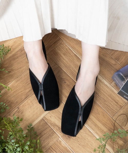 Fabby fabby(ファビィーファビィー)の「アシンメトリーVカットパンプス(パンプス・レディース・ブラック/ブラウン/ベージュ/ブラック系その他/ブラウン系その他・LARGE/MEDIUM/SMALL)」の19枚目の写真