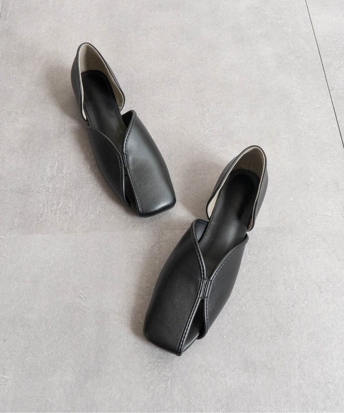 Fabby fabby(ファビィーファビィー)の「アシンメトリーVカットパンプス(パンプス・レディース・ブラック/ブラウン/ベージュ/ブラック系その他/ブラウン系その他・LARGE/MEDIUM/SMALL)」の10枚目の写真