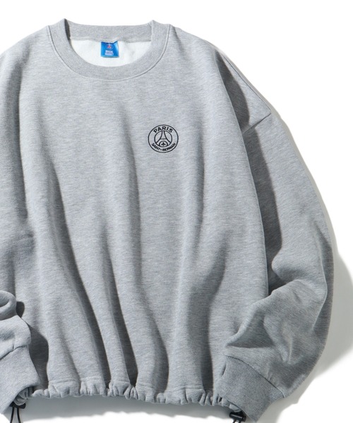 PARIS SAINT-GERMAIN（パリサンジェルマン）の「【Paris Saint-Germain/パリサンジェルマン】裏起毛 裾ドロスト エンブレムロゴ スウェットトレーナー（スウェット・メンズ・グレー/スミクロ/ブラック・L/M/XL）」の3枚目の写真