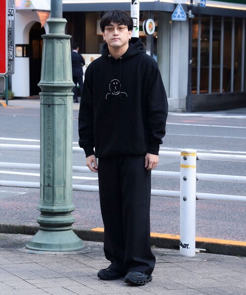 TOKYO CULTUART by BEAMS(トウキョウカルチャートバイビームス)の「平山昌尚(HIMAA) / 服買う人 Sweat Parka(パーカー・レディース・ブラック/ライトグレー・LARGE/MEDIUM/SMALL/X-LARGE)」の3枚目の写真