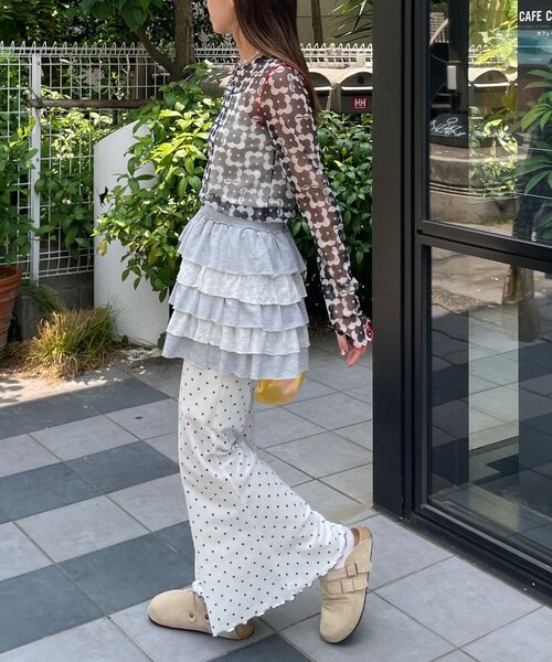 HELLO.SANFRANCISCO（ハローサンフランシスコ）の「【HELLO.SANFRANCISCO/ハローサンフランシスコ】ブロックフラワーシアートップス（Tシャツ/カットソー・レディース・レッド/ブラック/オレンジ系その他/ブラック系その他/オレンジ/グリーン/サックスブルー・ONE SIZE）」の11枚目の写真