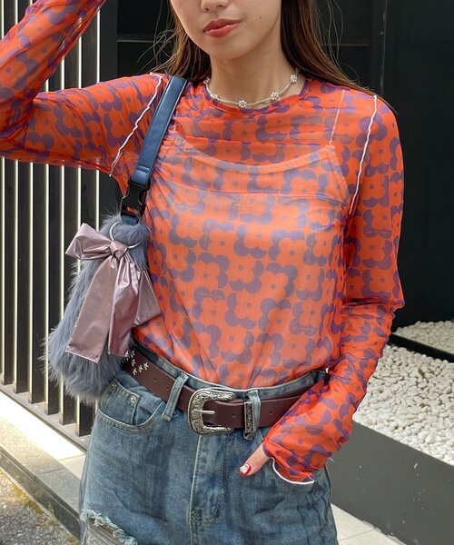 HELLO.SANFRANCISCO（ハローサンフランシスコ）の「【HELLO.SANFRANCISCO/ハローサンフランシスコ】ブロックフラワーシアートップス（Tシャツ/カットソー・レディース・レッド/ブラック/オレンジ系その他/ブラック系その他/オレンジ/グリーン/サックスブルー・ONE SIZE）」の13枚目の写真