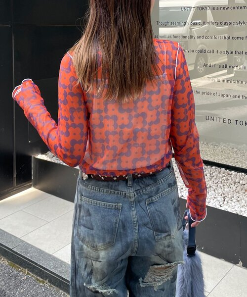 HELLO.SANFRANCISCO（ハローサンフランシスコ）の「【HELLO.SANFRANCISCO/ハローサンフランシスコ】ブロックフラワーシアートップス（Tシャツ/カットソー・レディース・レッド/ブラック/オレンジ系その他/ブラック系その他/オレンジ/グリーン/サックスブルー・ONE SIZE）」の8枚目の写真