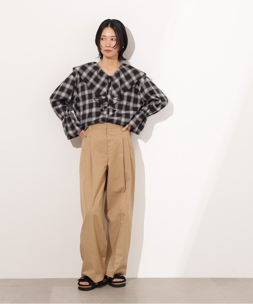 N.(N. Natural Beauty Basic)(エヌエヌナチュラルビューティーベーシック)の「ツータックツイルパンツ(その他パンツ・レディース・ベージュ/チャコールグレー・MEDIUM/SMALL)」の16枚目の写真