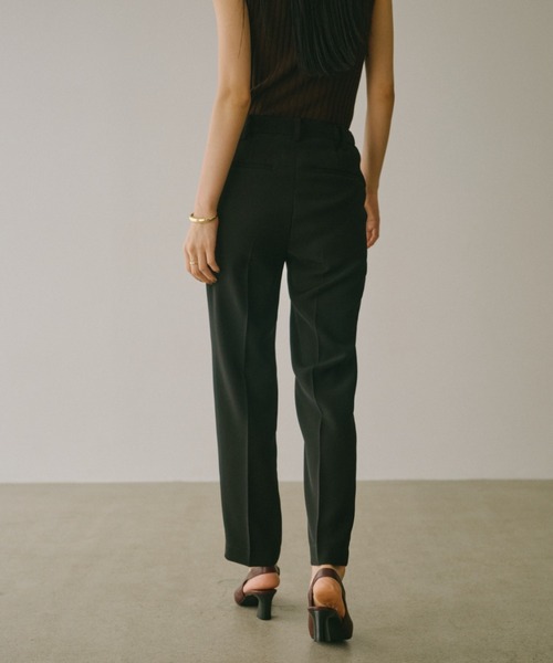 anuans（アニュアンス）の「ハードツイルテーパードパンツ（その他パンツ・レディース・ブラック/ホワイト系その他/ベージュ・X-SMALL/SMALL/MEDIUM）」の20枚目の写真