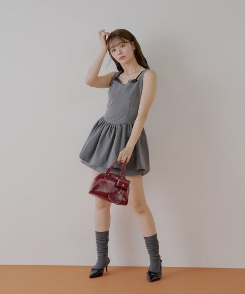 Chico(チコ)の「【REVIVAL/WEB限定】チャーム付ミニボストンバッグ(ボストンバッグ・レディース・ブラック/レッド/アイボリー/ブラウン系その他3・FREE)」の7枚目の写真