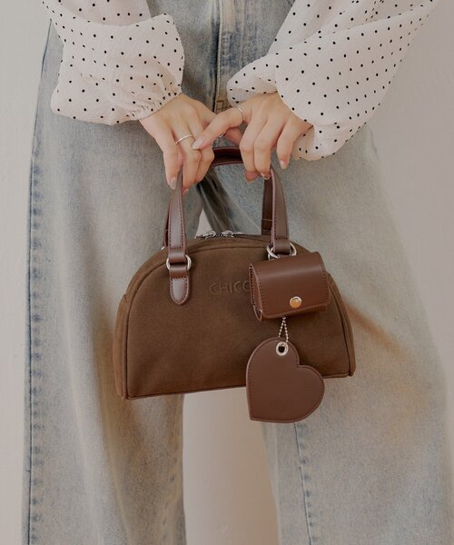 DAIDO×QUCONのコラボ限定ボストンバッグ　＊チャームもプレゼント致します Harry Potterコラボ】 ホグワーツ特急 チャーム付きスクエアボストン