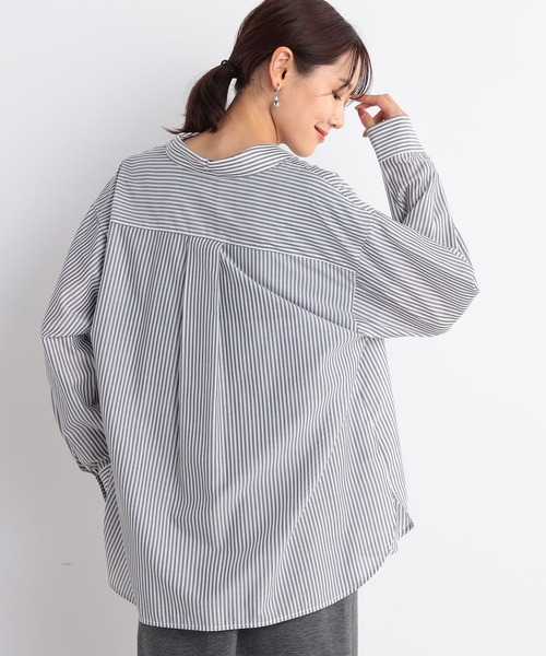 GALLORIA（ギャローリア）の「ゆるストライプシャツ（シャツ/ブラウス・レディース・ブラウン/ネイビー・LL/L/M/S）」の8枚目の写真