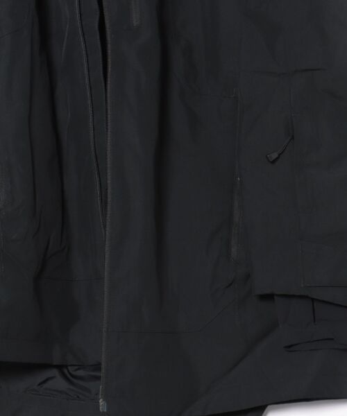 BURTON(バートン)の「Burton Reserve 2L ジャケット(その他アウター・レディース・ブラック/ナチュラル・XS/M/S)」の17枚目の写真