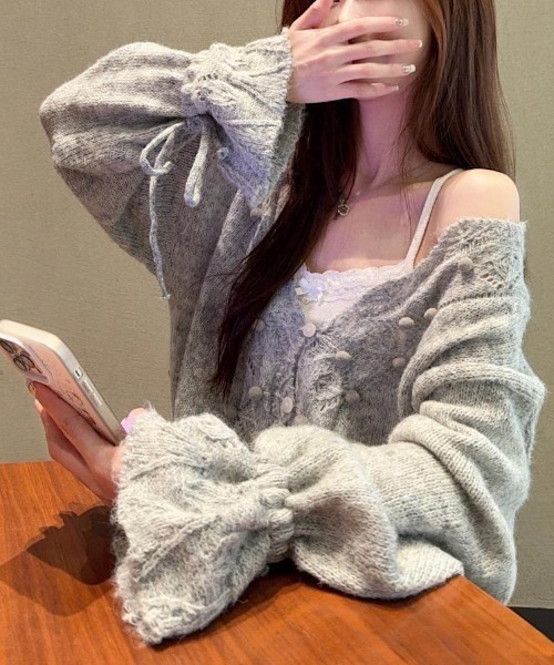 gossip!ロサンゼルス(ゴシップロサンゼルス)の「ドロストアクセント かぎ編みエアリーゆったりカジュアルニットカーディガン(ニット/セーター・レディース・グレー/オフホワイト・M)」の8枚目の写真