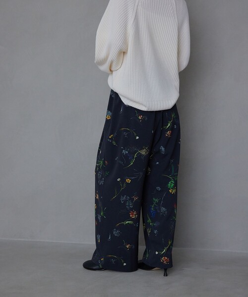 ＜EMMEL REFINES＞EM フラワープリント イージーパンツ EMMEL REFINES＞EM フラワープリント イージーパンツ 2