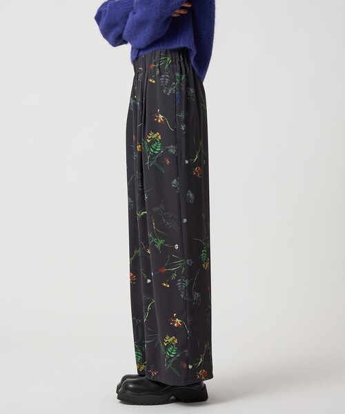 EMMEL REFINES（エメルリファインズ）の「＜EMMEL REFINES＞EM フラワープリント イージーパンツ 2（その他パンツ・レディース・オフホワイト/ブラック・S/M）」の17枚目の写真