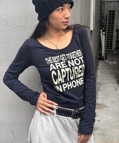 WHO'S WHO gallery（フーズフーギャラリー）の「【WEB限定】メッセージトップス（Tシャツ/カットソー・レディース・ブラック/ダークブラウン/ホワイト/ブルー系その他/ネイビー/グレー/チャコールグレー/ブラック系その他/ホワイト系その他/ミント/ブラック系その他2/イエロー系その他/グレー系その他/グレー系その他2・FREE）」の22枚目の写真